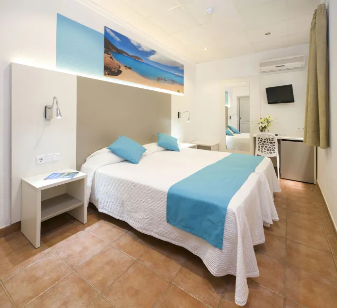 Hostal Adelino - Image 1