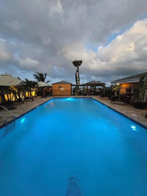 Bleu Beach Resort - Image 1