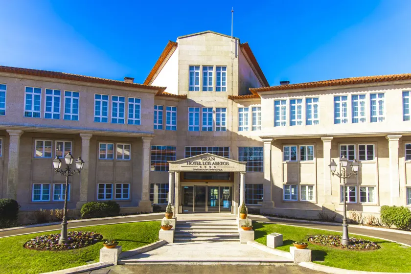 Gran Hotel Los Abetos - Image 1