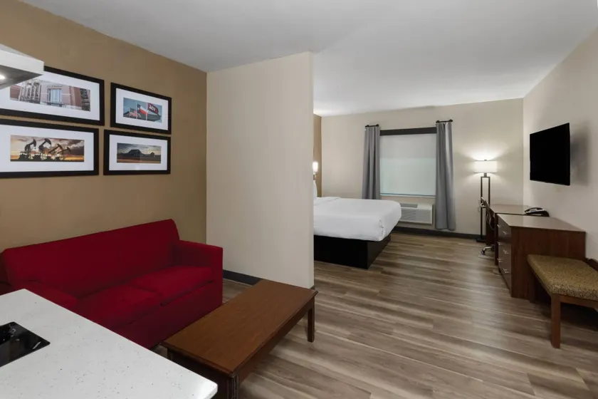Hawthorn Extended Stay by Wyndham College Station South - Image 1