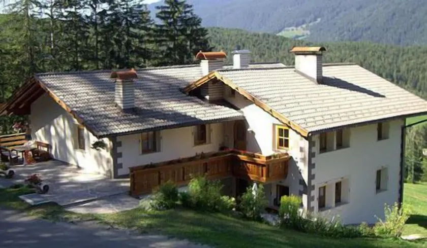 Chalet Alpina - Image 1