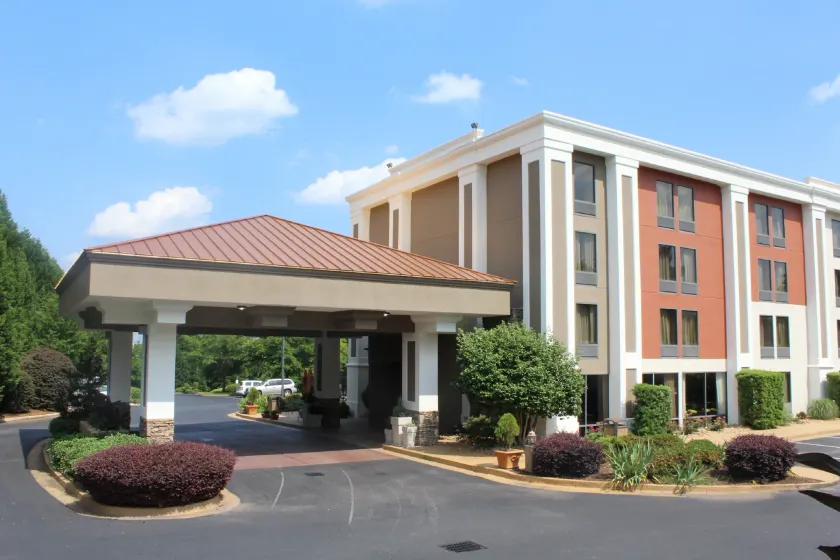 Holiday Inn Express Forsyth by IHG - Image 1