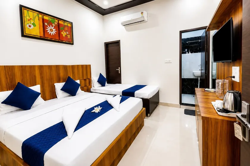 Hotel RK Residency Near Prem Mandir OR Bankey Bihari Vrindavan - Image 1