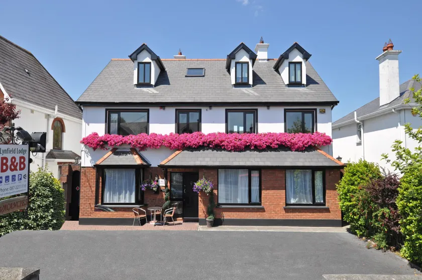 Lynfield Guest House - Image 1