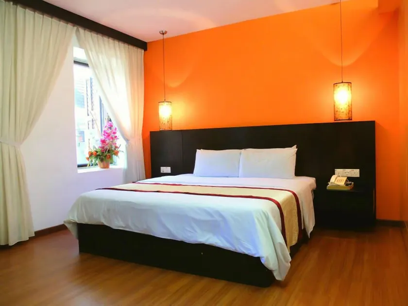 STREETVIEW HOTEL - Image 1