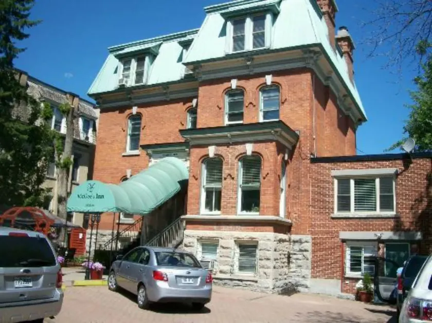 McGee's Inn - Image 1