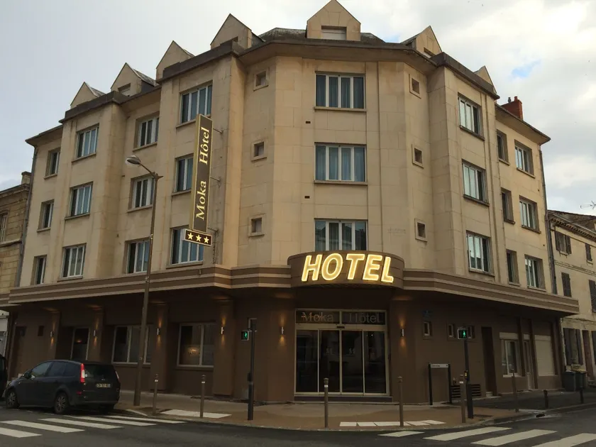 Moka Hotel - Image 1