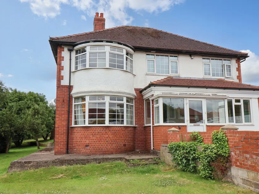 Hazelgarth House - Image 1
