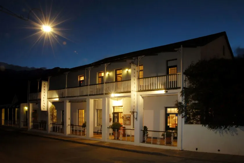 Mimosa Lodge - Image 1