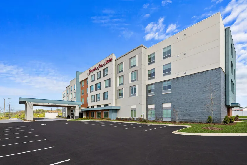 Hampton Inn & Suites Bessemer Birmingham - Image 1