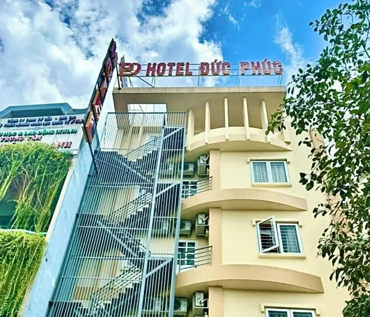 Duc Phuc Hotel - Image 1