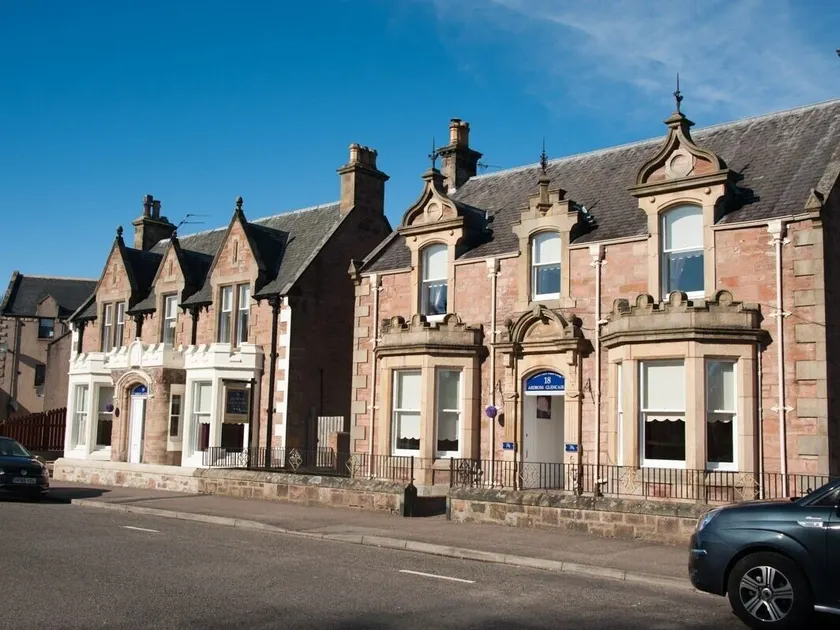 Ardross Glencairn - Image 1