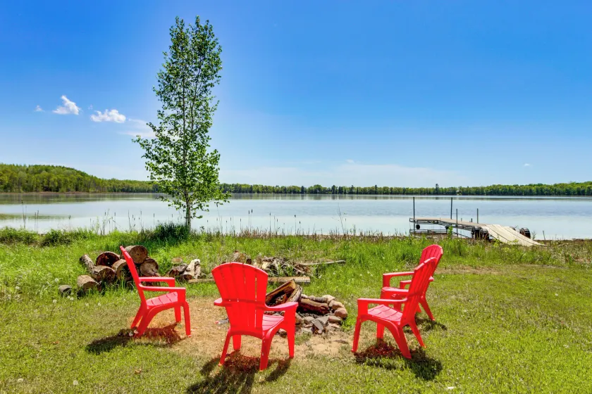 Quiet Relaxing Lakefront Cabin w/ Private Dock - Image 1