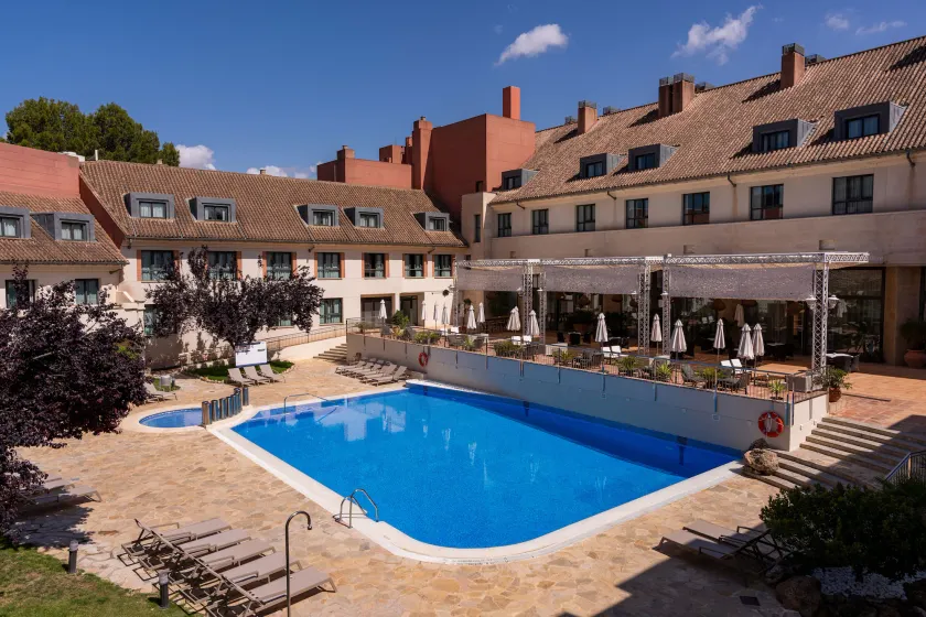 Hotel Antequera Hills - Image 1