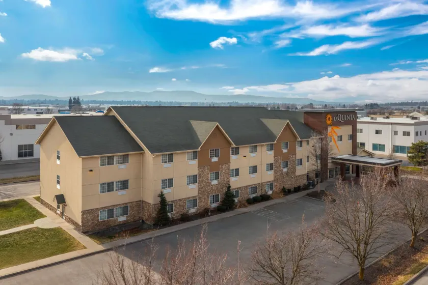La Quinta by Wyndham Spokane Valley - Image 1