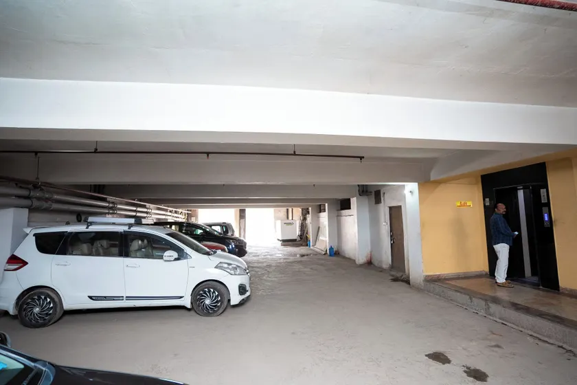 Hotel Radiance Courtyard - Image 1