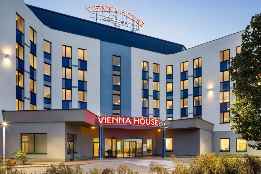 Vienna House Easy by Wyndham Bratislava - Image 1