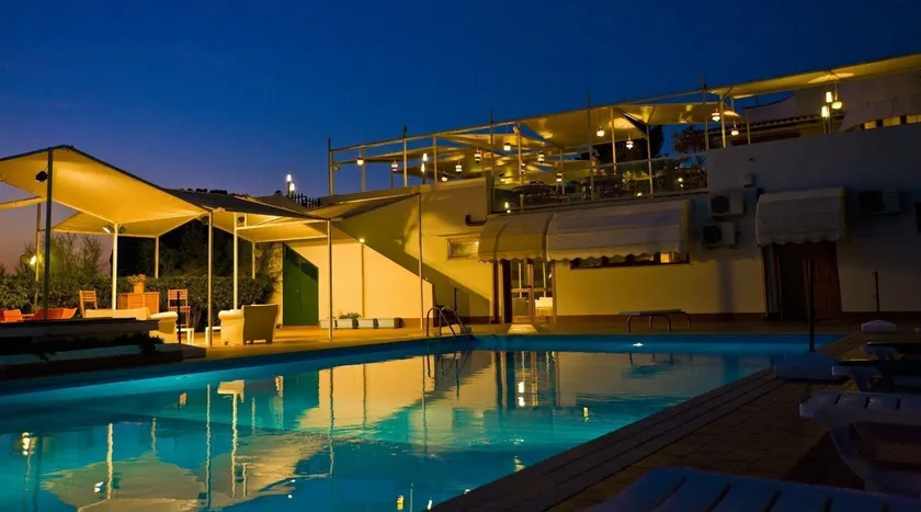 Hotel Pocho - Image 1