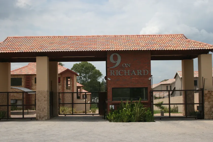Fourways Apartments - Image 1