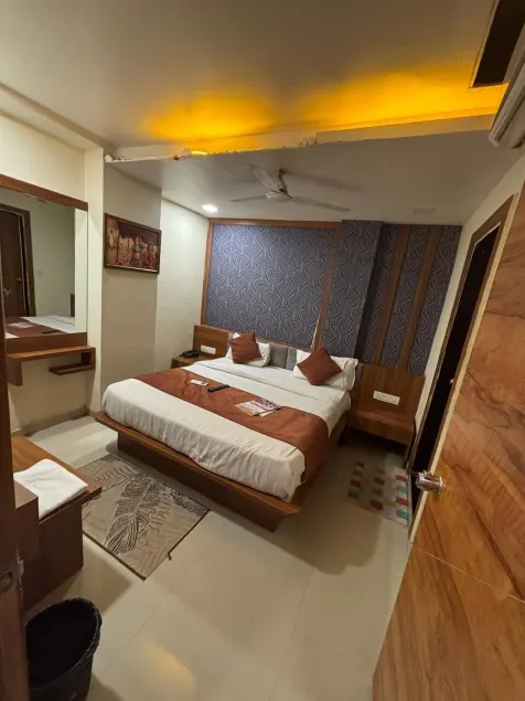 Hotel Red Rose - Room