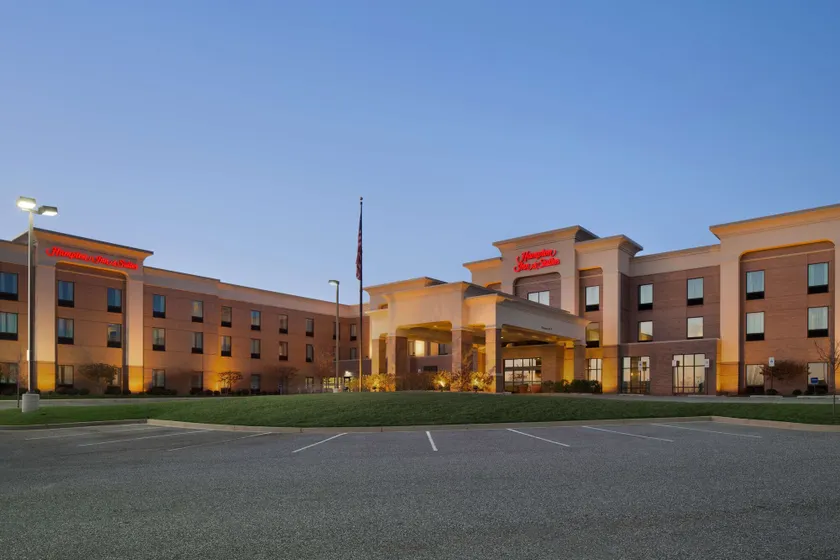 Hampton Inn & Suites Edgewood/Aberdeen-South - Image 1