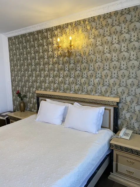 Hotel Adria - Image 1