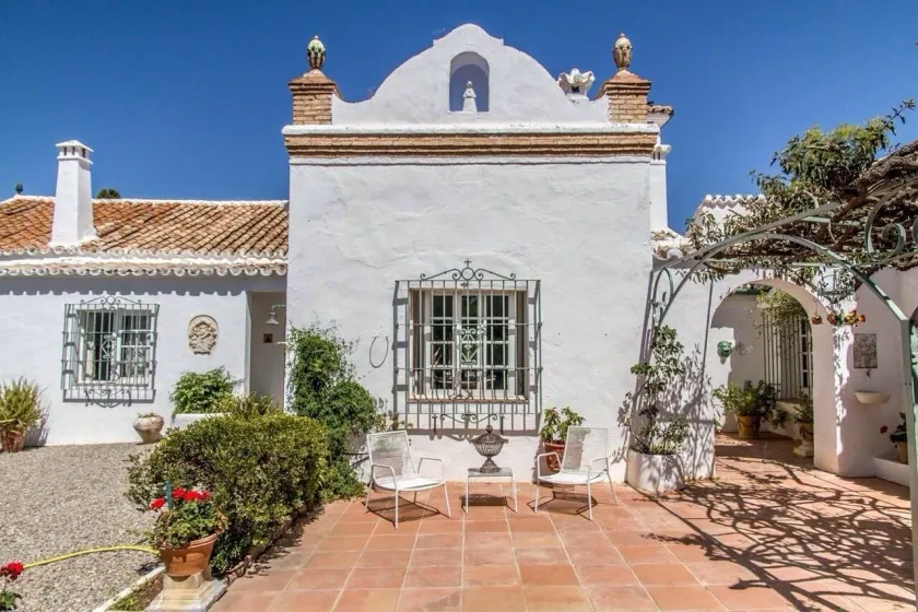 Cortijo Correa - Image 1