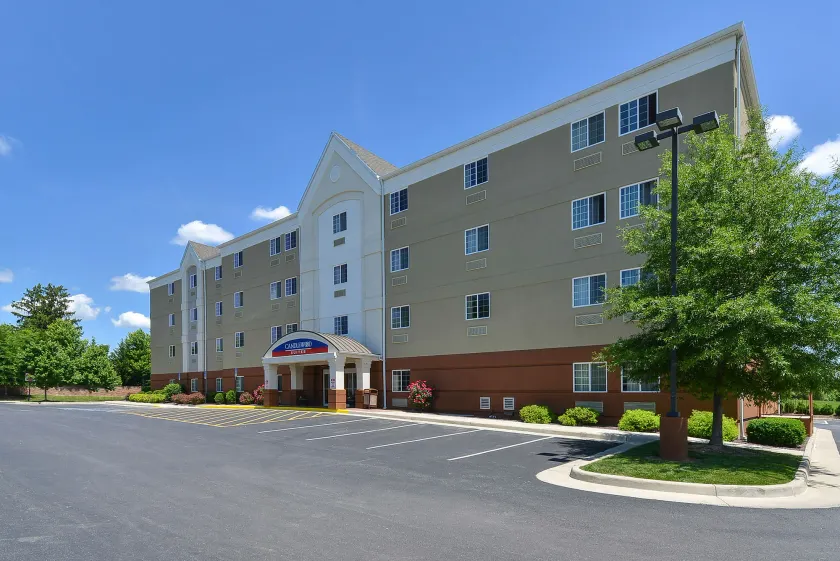 Candlewood Suites Winchester by IHG - Image 1