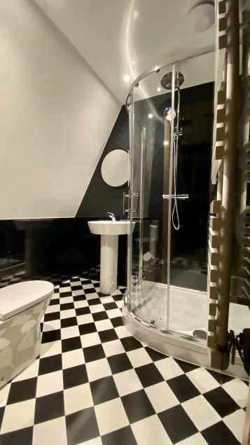 The Bath Rooms - Habitación