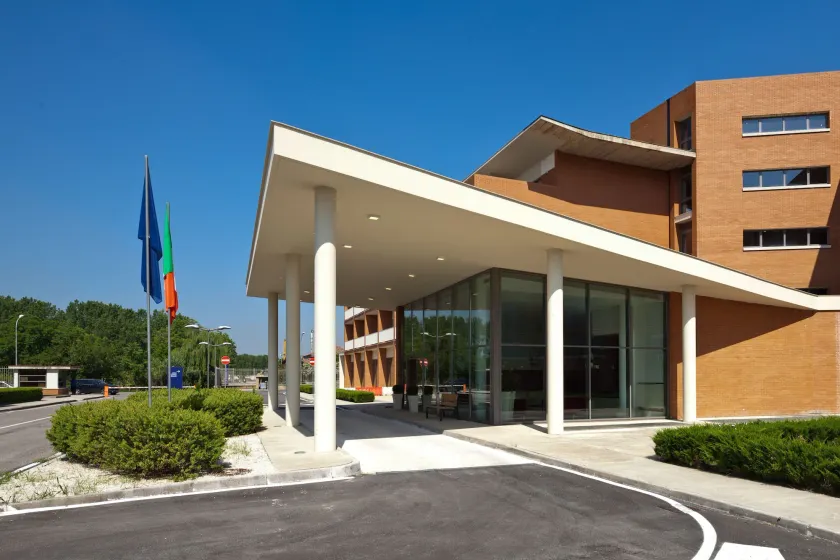 Inn Naples Airport - Image 1