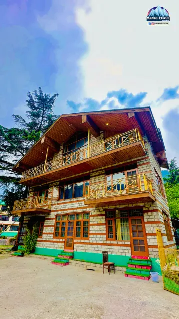 Manali Curve Resort - Image 1