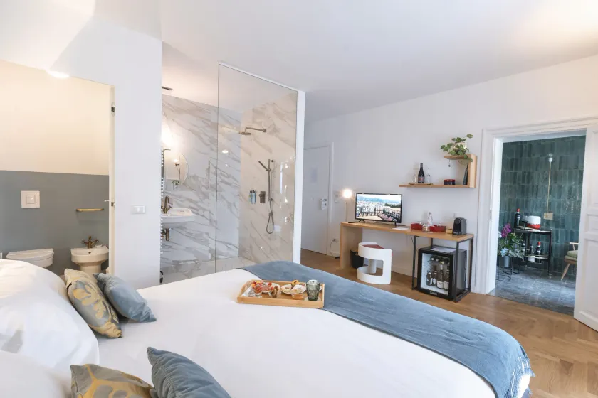 Archè Design Rooms and Suites - Image 1