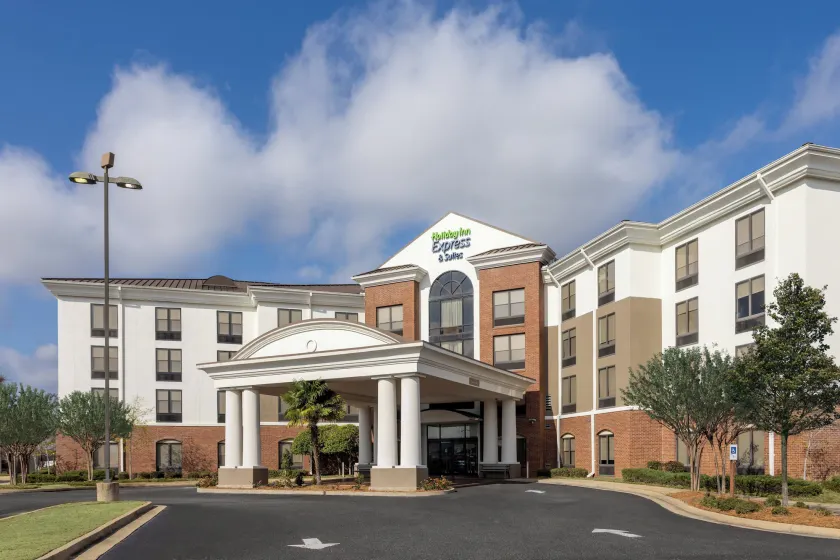 Holiday Inn Express Hotel & Suites Jackson - Flowood by IHG - Image 1