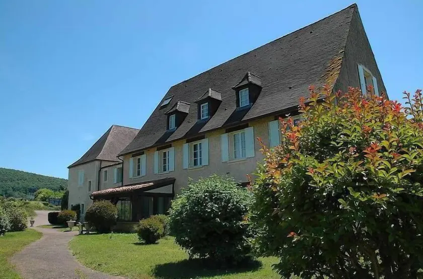 Le Relais des 5 Chateaux - Image 1