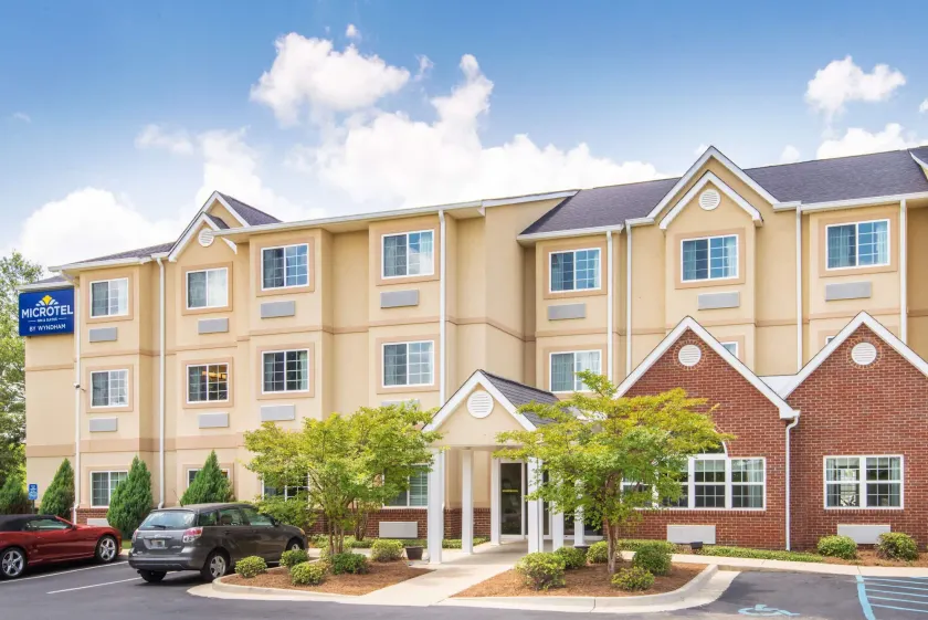 Microtel Inn & Suites by Wyndham Montgomery - Image 1
