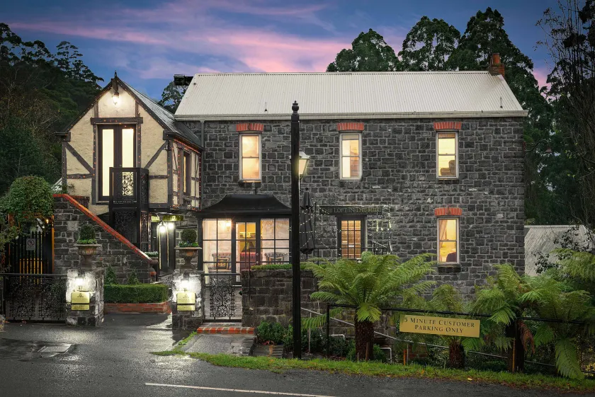 A Loft In The Mill Boutique Accommodation - Image 1