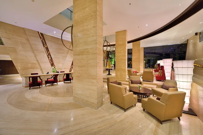 de Vins Sky Hotel Seminyak - Interior entrance