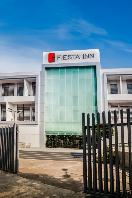 Fiesta Inn Plaza Central Aeropuerto - Image 1