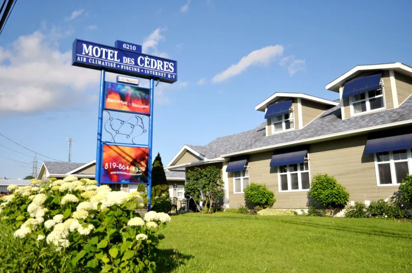 Motel des Cèdres - Image 1