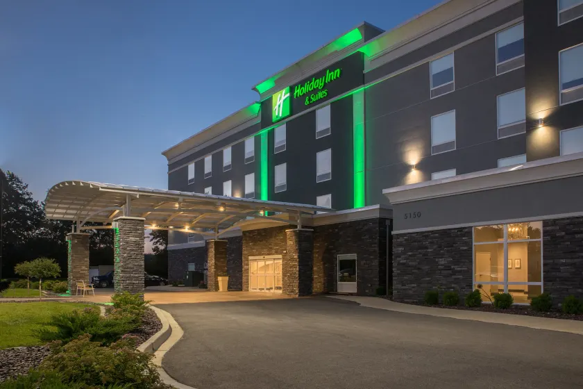 Holiday Inn & Suites Decatur-Forsyth by IHG - Image 1