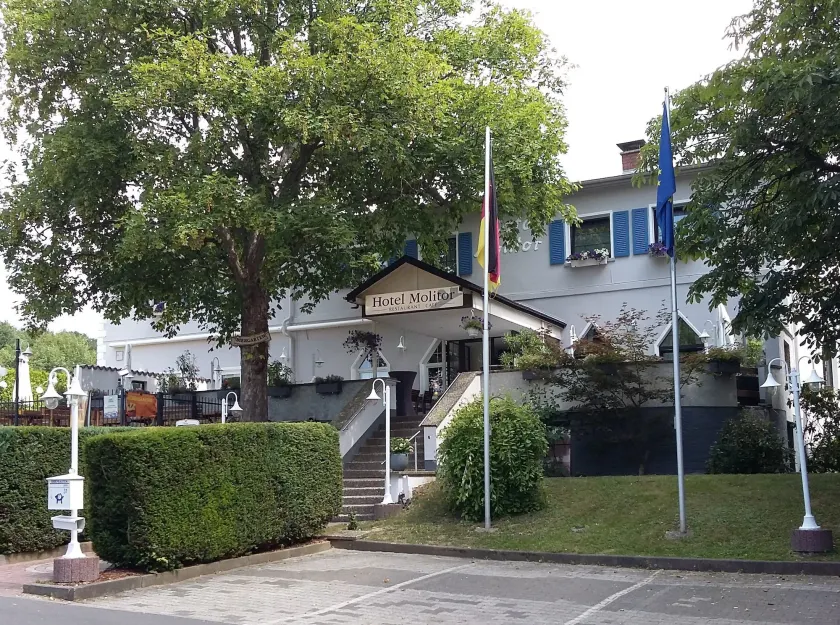 Hotel Restaurant Molitor - Image 1