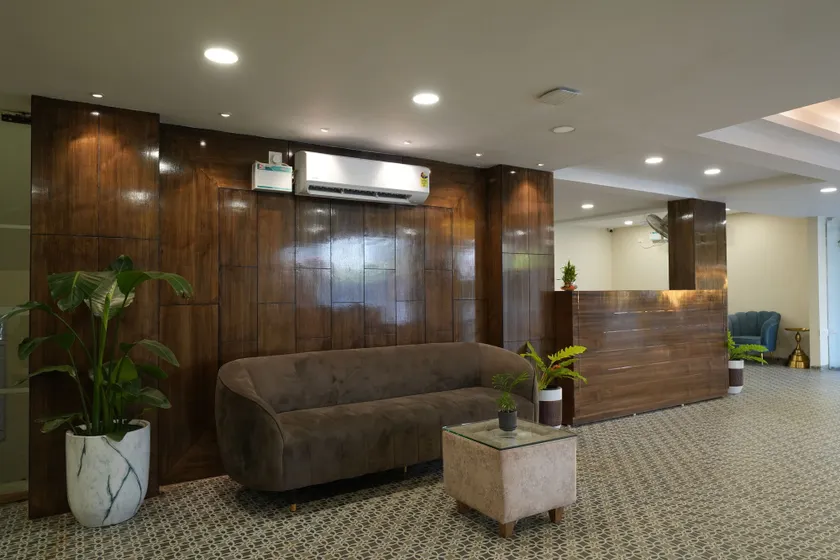 Evoke Express Candolim - Lobby