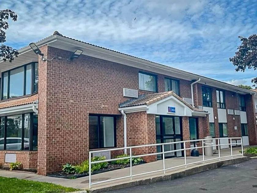 Studio 6 Suites East Syracuse Airport - Image 1