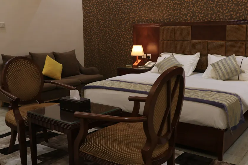 Pearl Of Vision Hotel - Image 1