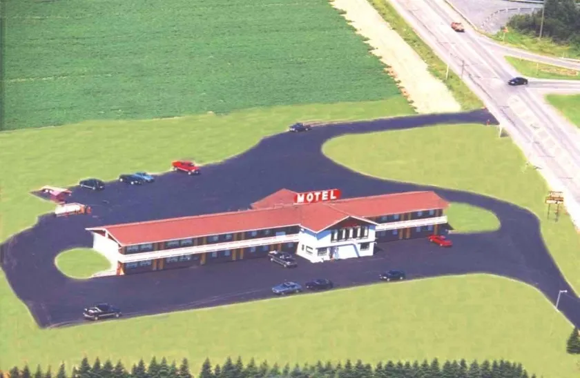 Perth-Andover Motor Inn - Image 1