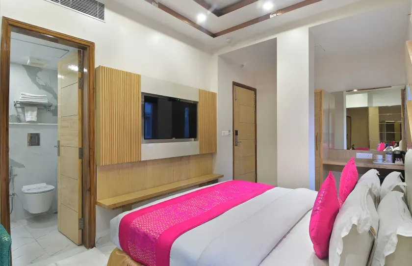 Hotel Aman International at New Delhi Station - Image 1