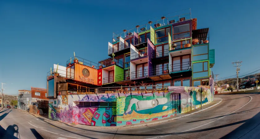 Hotel Winebox Valparaiso - Image 1