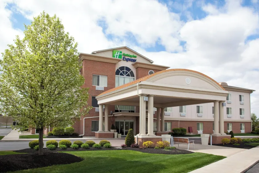 Holiday Inn Express Hotel & Suites Marion by IHG - Image 1