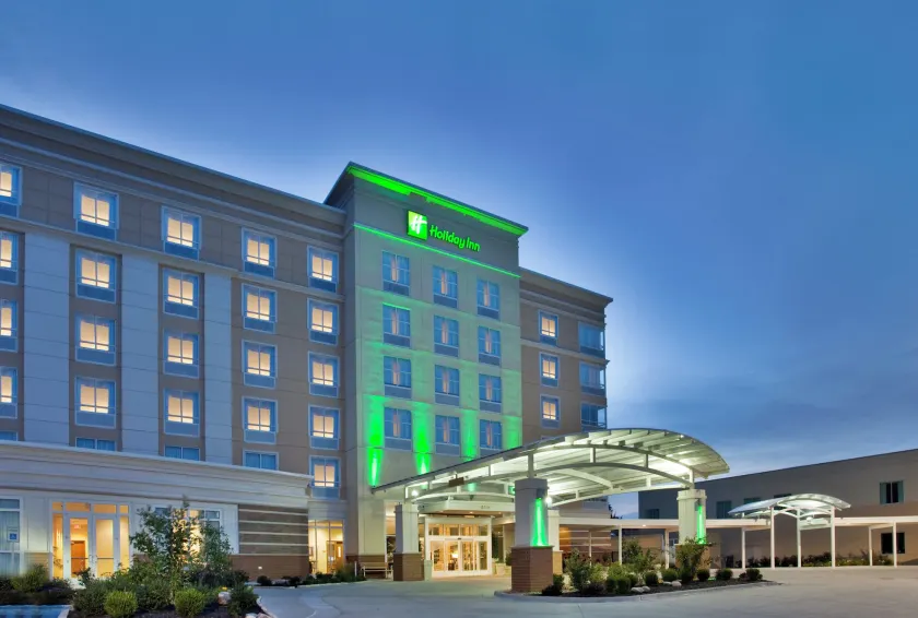 Holiday Inn Kansas City Airport by IHG - Image 1
