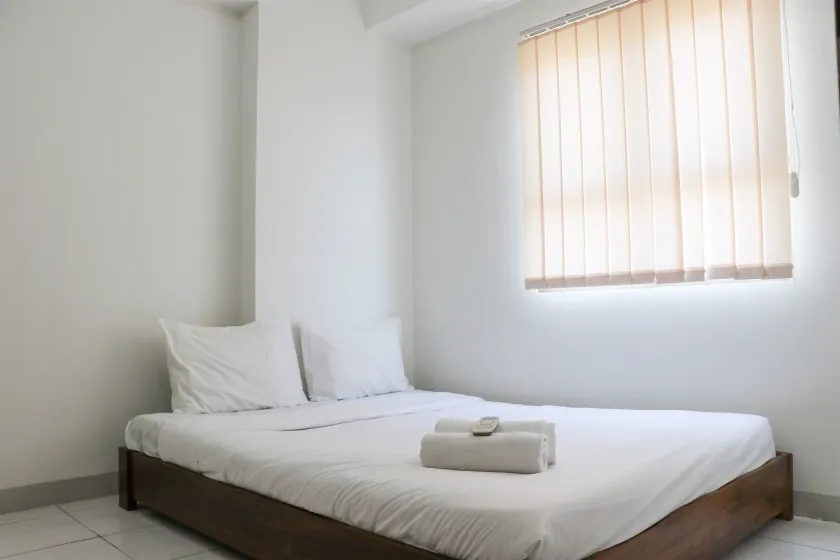 Cozy 2BR Apartment Mekarwangi Square Cibaduyut By Travelio - Værelse